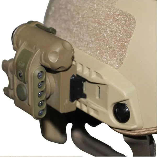 Ліхтарик тактичний на шолом WADSN Gen 2 Койот WEX029-DE фото